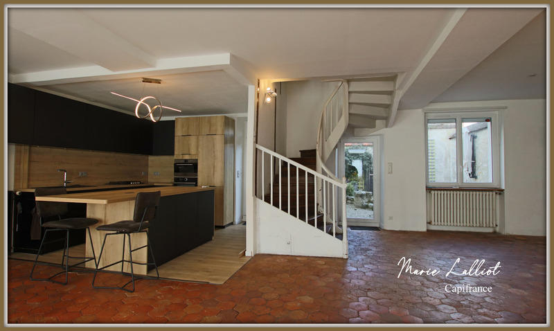 Maison - 191 m² - 8 pièces
