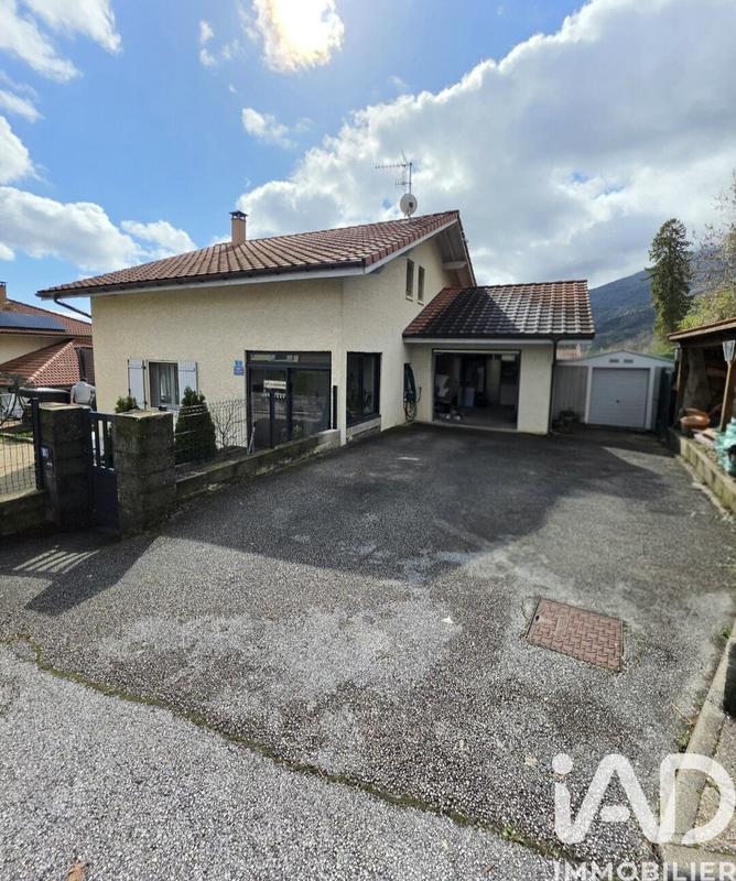 Maison - 103 m² - 5 pièces