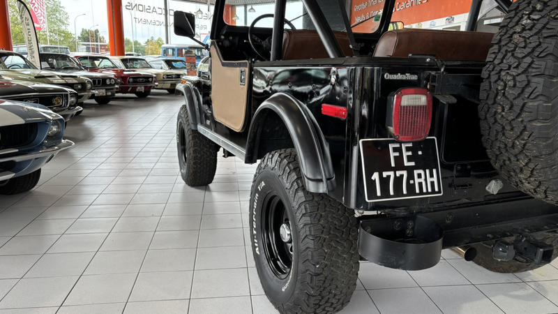 Jeep Cj 7 304 Ci V8 Quadratrac Noire 1976
