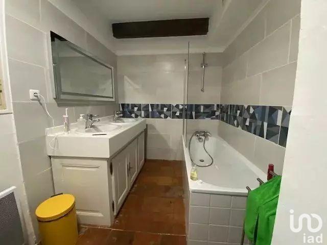 Maison - 220 m² - 7 pièces