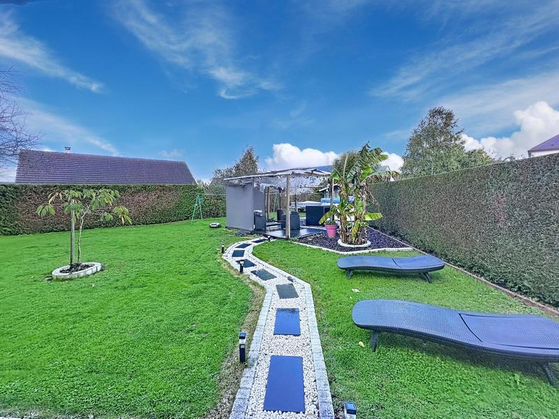 Maison - 125 m² - 8 pièces