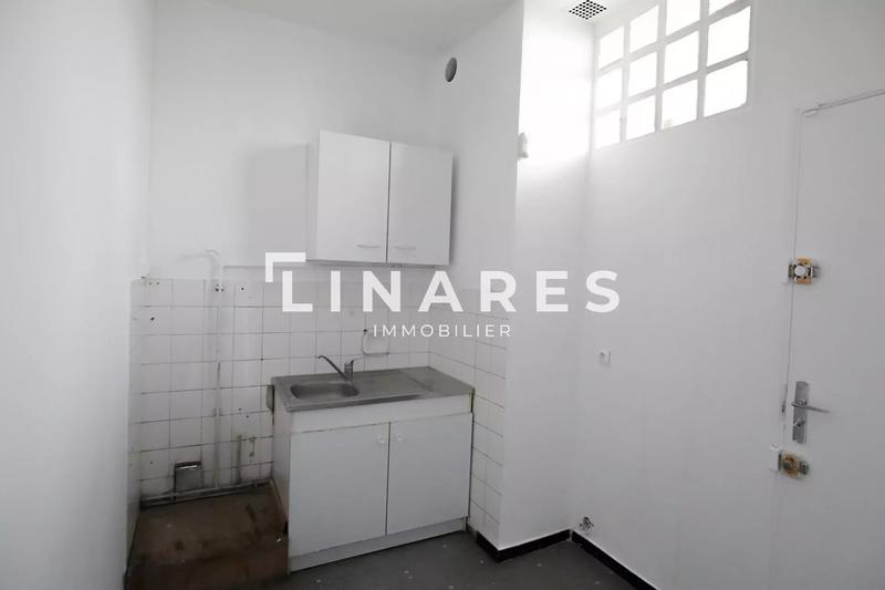 Magasins - 71 m² - 4 pièces