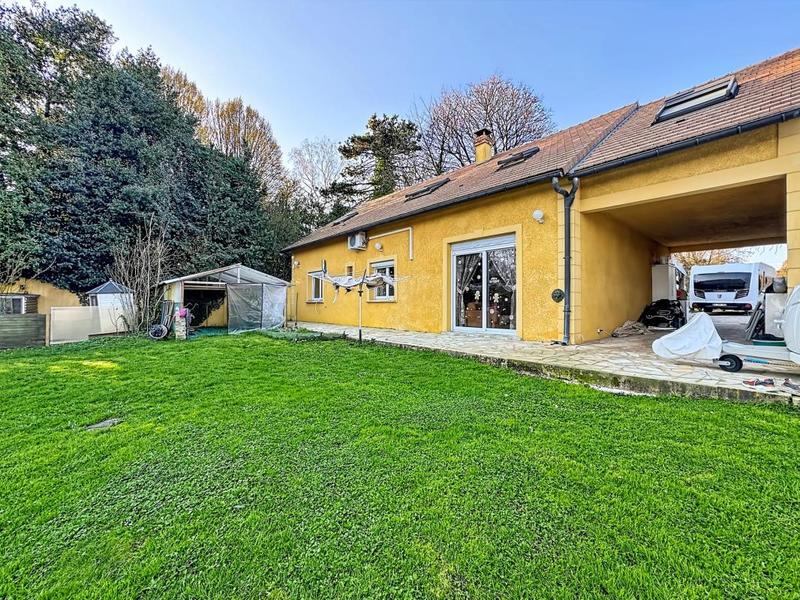 Maison - 170 m² - 6 pièces