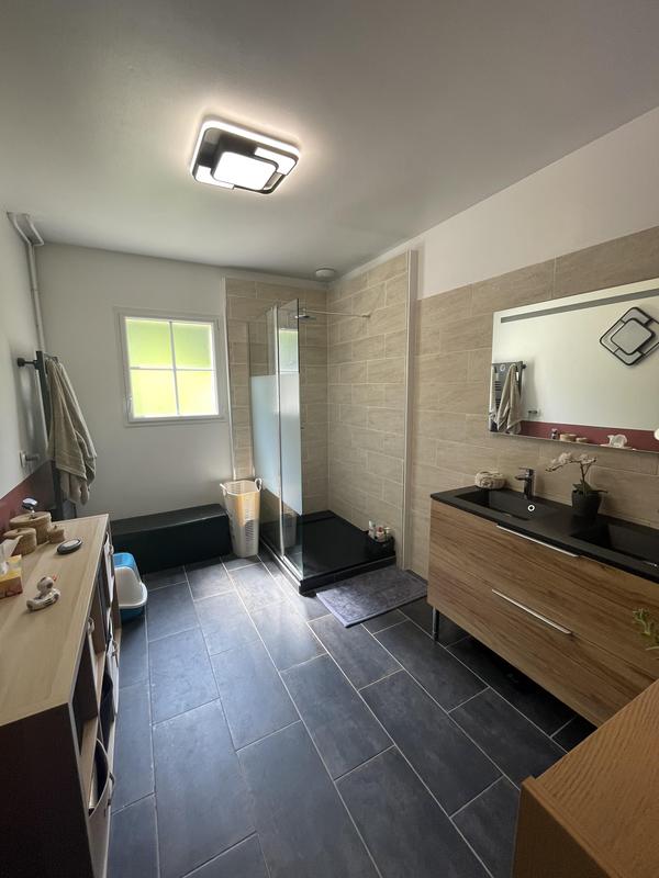 Maison contemporaine - 145 m² - 7 pièces