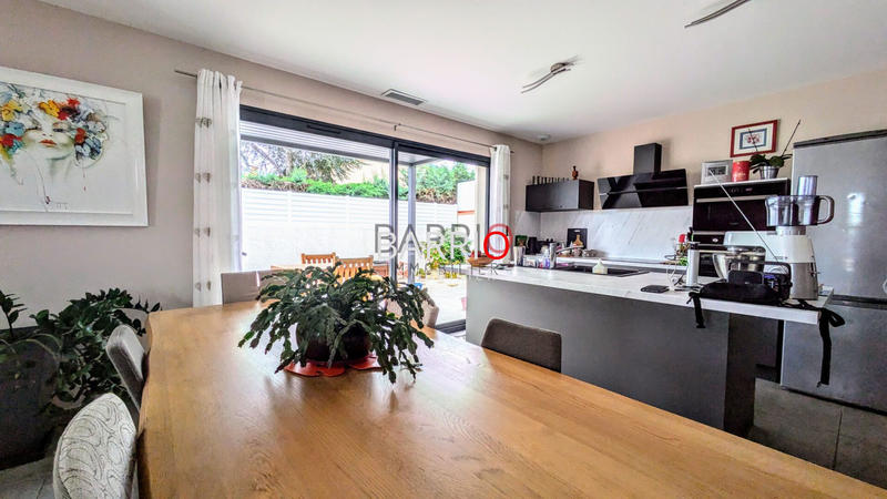 Villa - 104 m² - 4 pièces