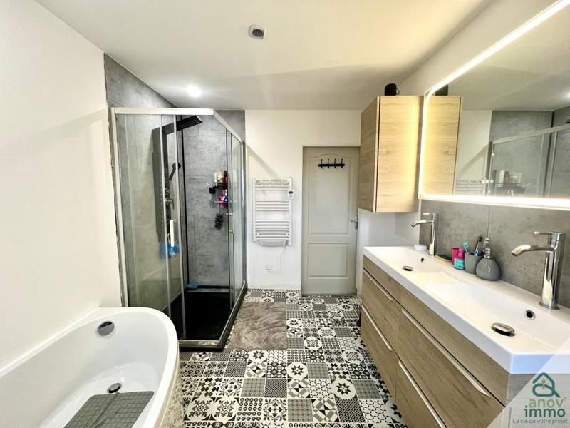 Maison - 190 m² - 5 pièces