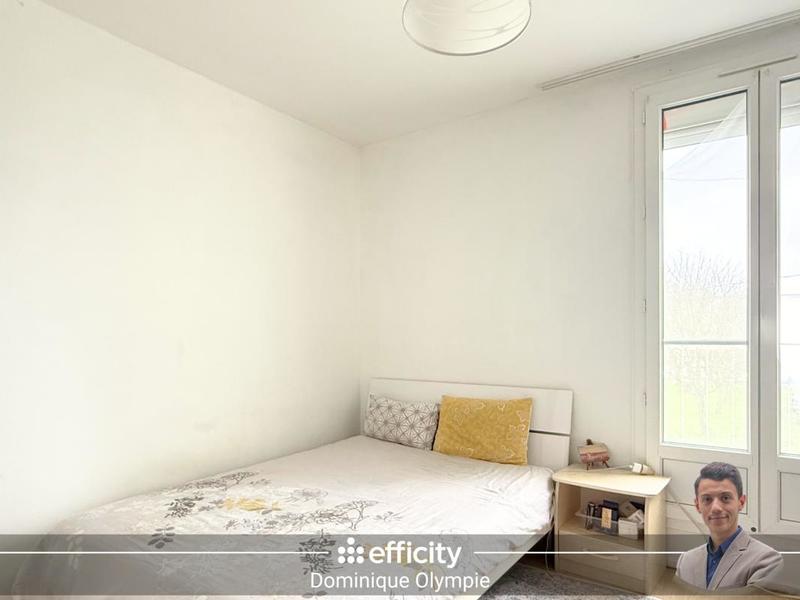 Appartement - 80 m² - 5 pièces