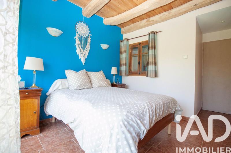 Maison - 280 m² - 8 pièces