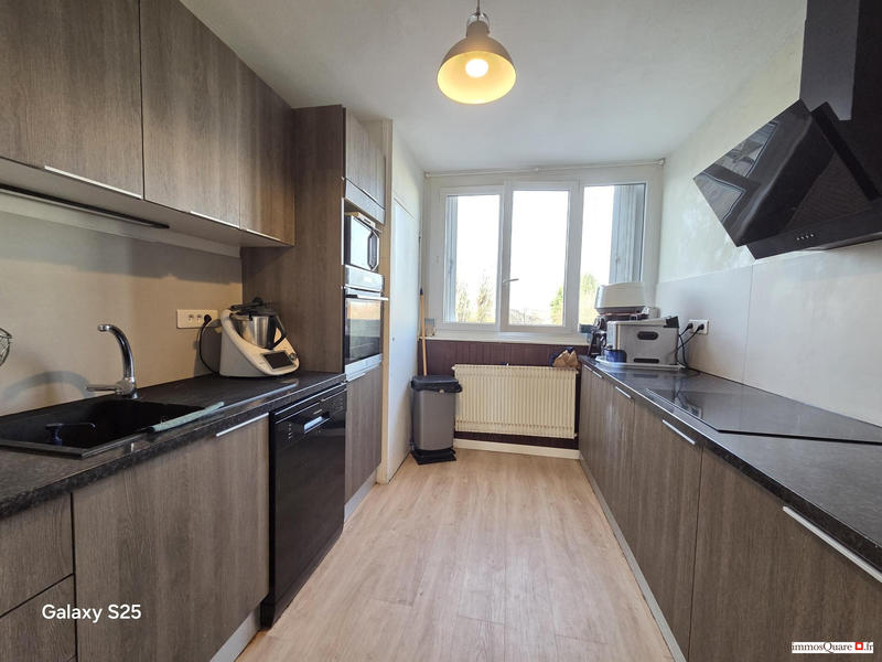 Appartement - 82 m² - 4 pièces