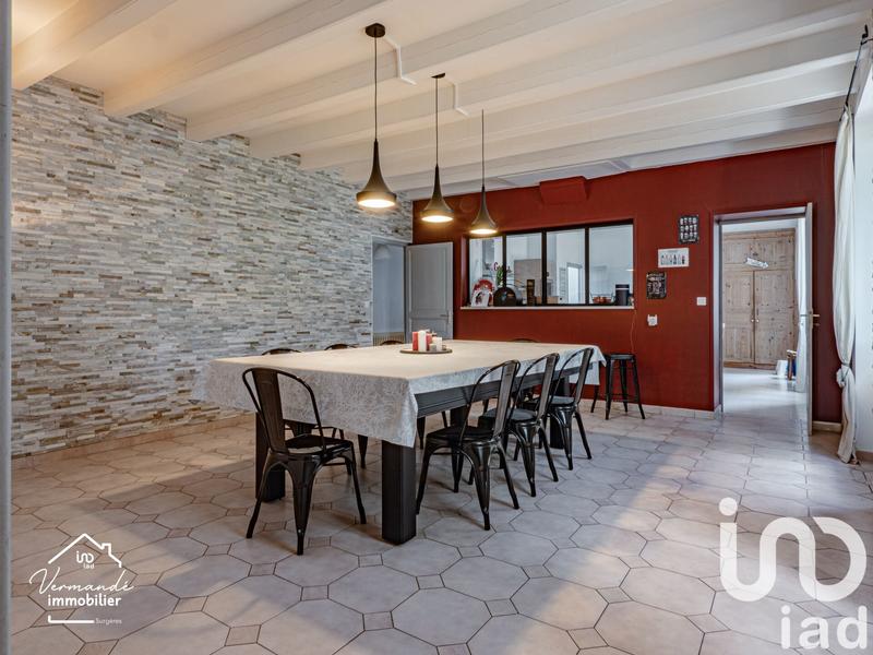 Maison - 225 m² - 6 pièces