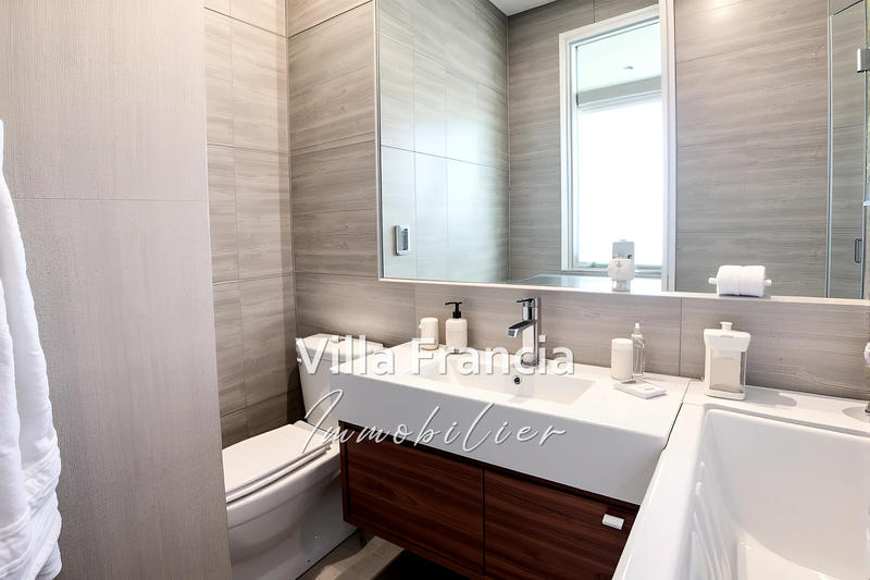 Appartement - 120 m² - 4 pièces