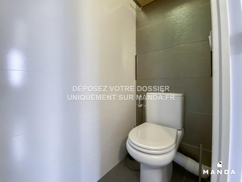 Chambre - 14 m² - 6 pièces