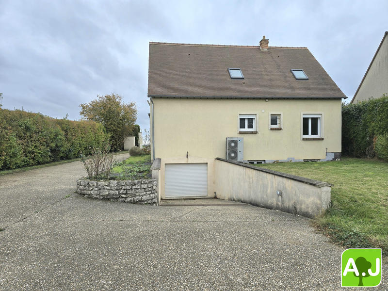 Maison traditionnelle - 125 m² - 6 pièces