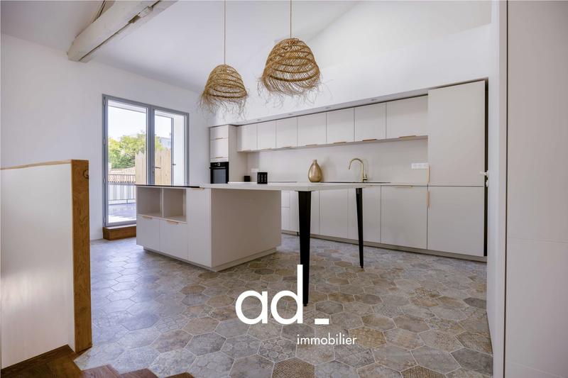 Maison - 150 m² - 5 pièces