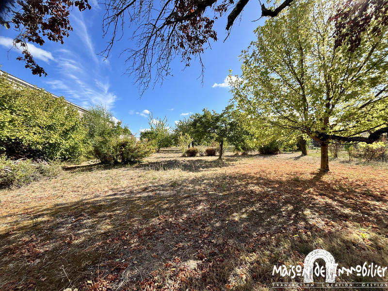 Maison - 205 m² - 9 pièces