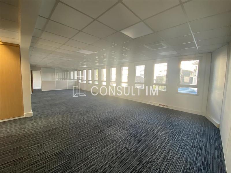 Bureau - 310 m²