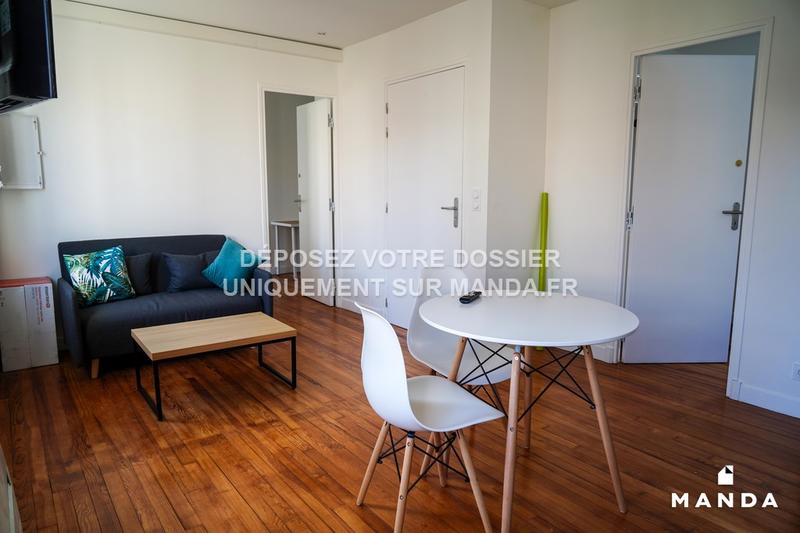 Chambre - 12 m² - 3 pièces