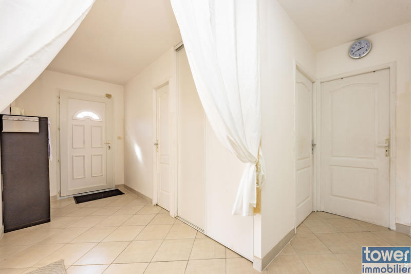 Maison - 111 m² - 5 pièces