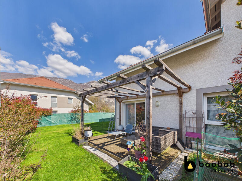 Appartement - 90 m² - 4 pièces