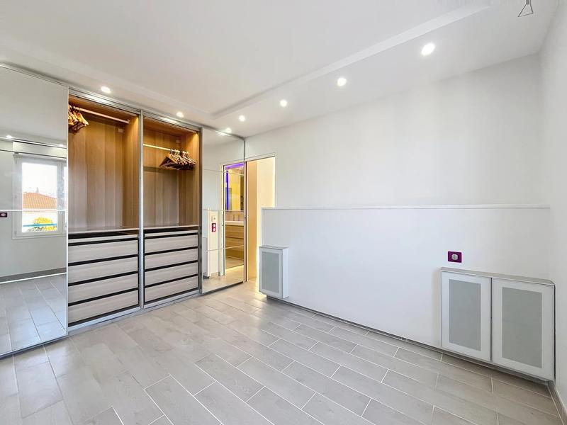 Appartement - 79 m² - 3 pièces