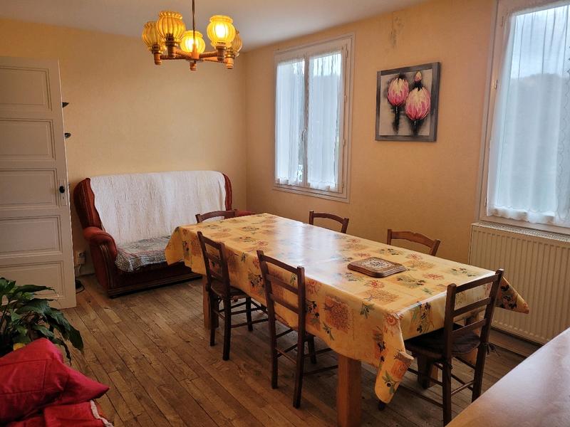 Maison - 90 m² - 4 pièces