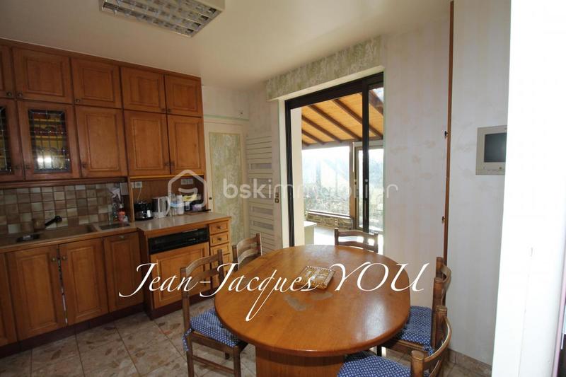 Maison de village - 230 m² - 9 pièces