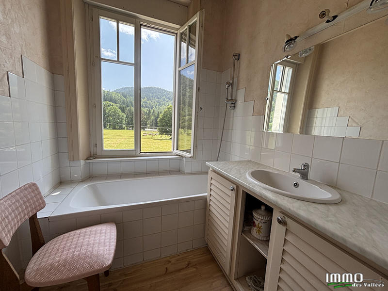 Maison - 142 m² - 7 pièces