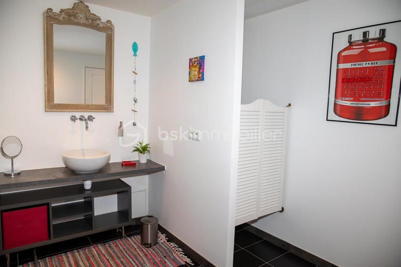 Demeure - 262 m² - 7 pièces