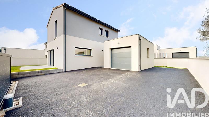 Maison - 86 m² - 4 pièces