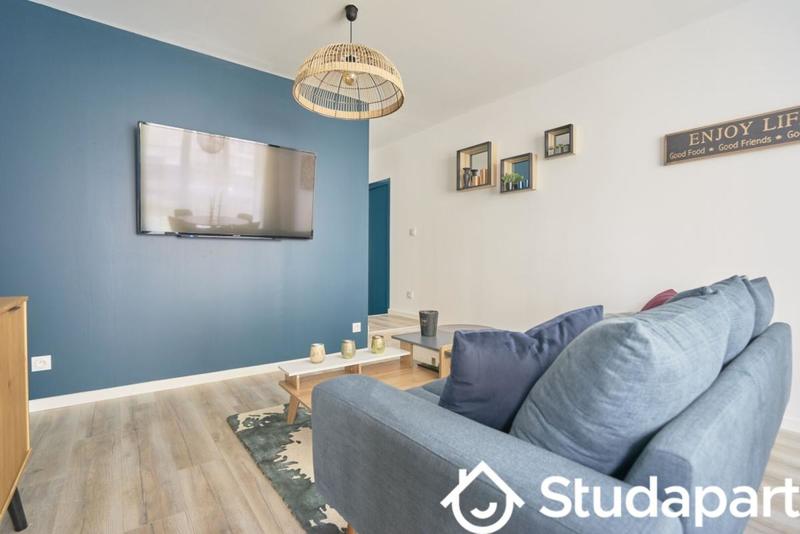 Chambre - 12 m² - 1 pièce