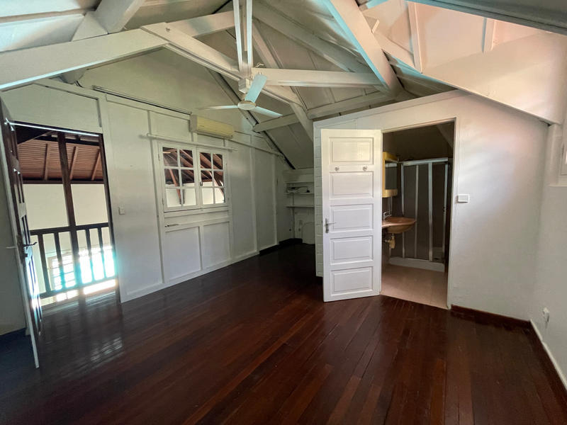 Appartement - 180 m² - 5 pièces