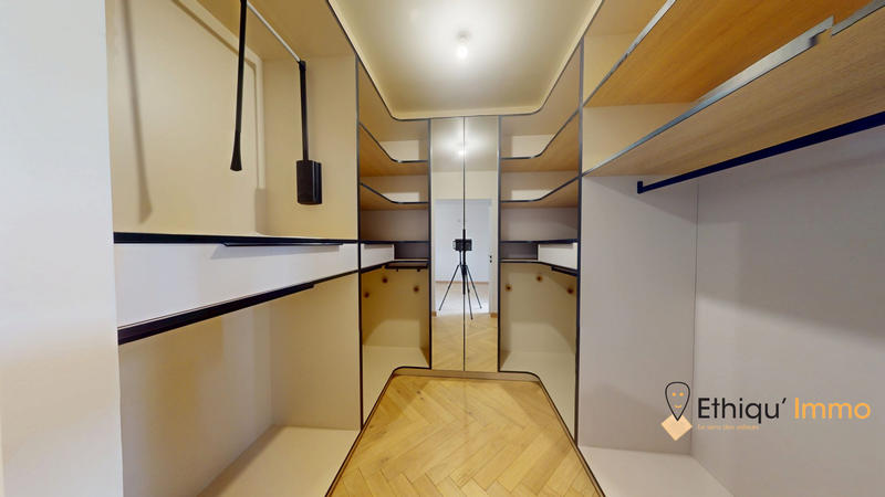 Maison contemporaine - 265 m² - 5 pièces