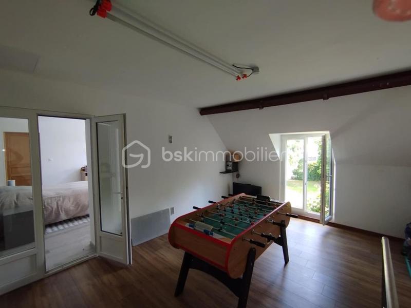 Maison - 248 m² - 11 pièces