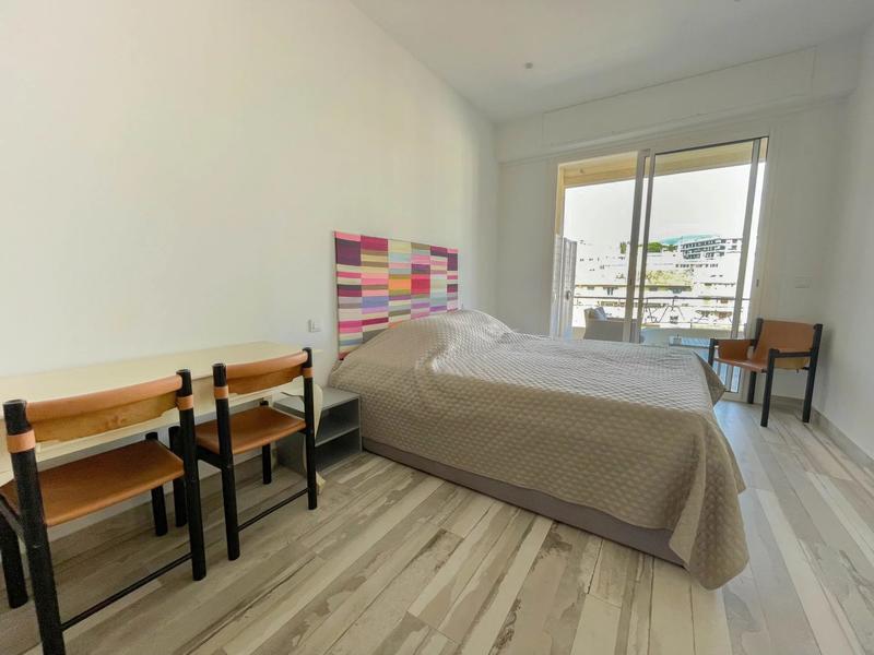 Appartement - 133 m² - 4 pièces