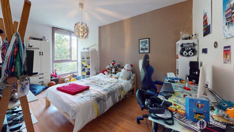 Appartement - 120 m² - 6 pièces