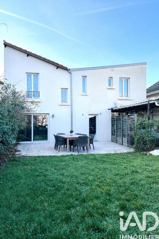 Maison - 114 m² - 6 pièces