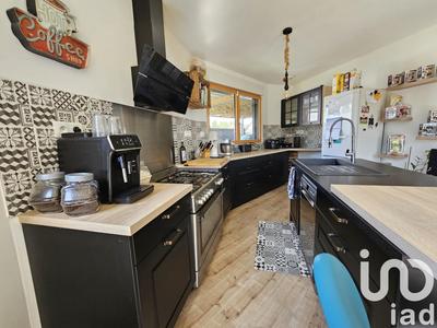 Maison - 98 m² - 5 pièces