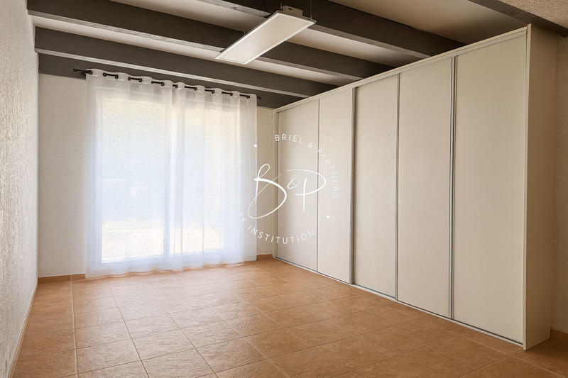 Maison - 192 m² - 8 pièces