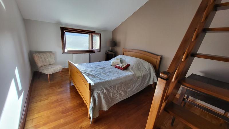 Maison - 196 m² - 10 pièces