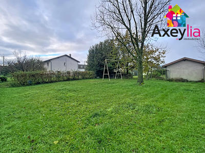 Maison - 93 m² - 4 pièces