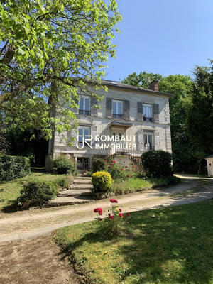 Maison - 190 m² - 9 pièces