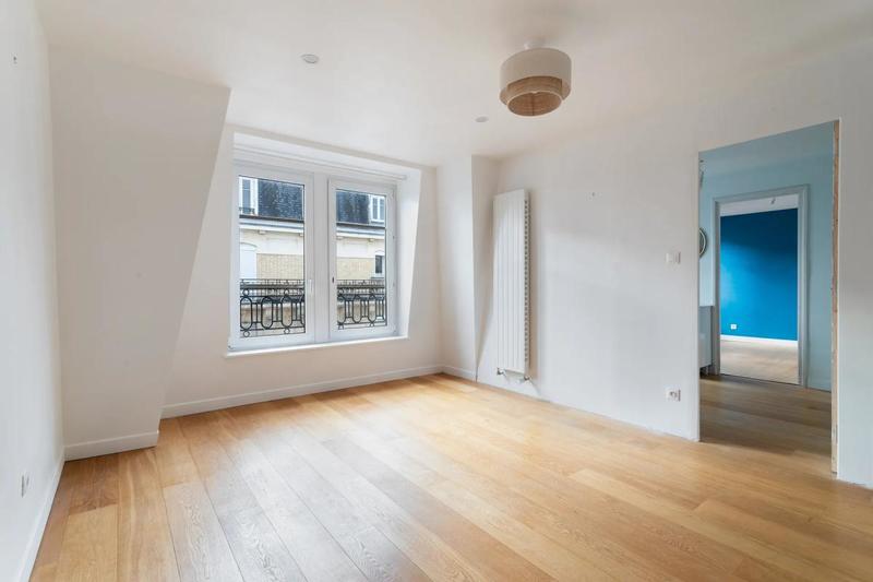 Appartement - 159 m² - 6 pièces