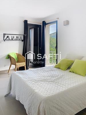 Maison - 170 m² - 5 pièces