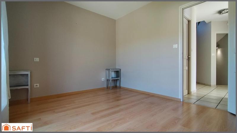 Maison - 161 m² - 6 pièces