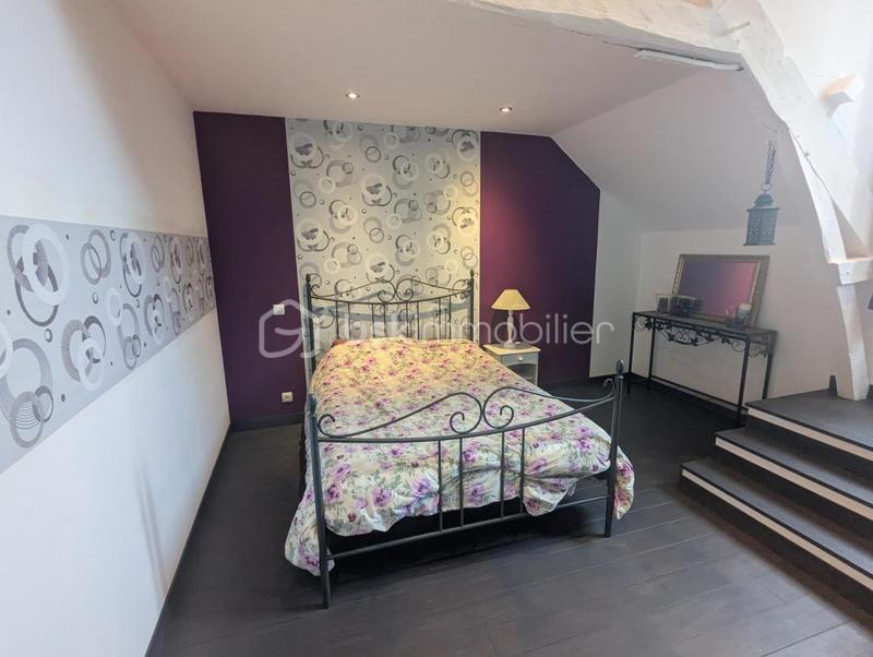 Maison - 202 m² - 7 pièces