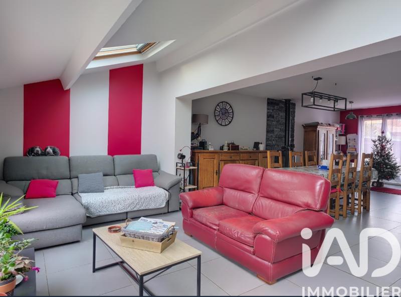 Maison - 90 m² - 5 pièces