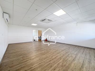 Bureau - 56 m² - 3 pièces