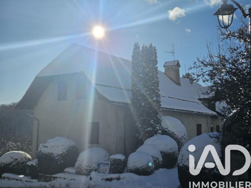 Maison - 372 m² - 14 pièces