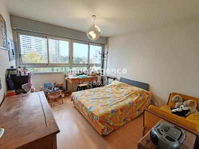 Appartement - 120 m² - 5 pièces