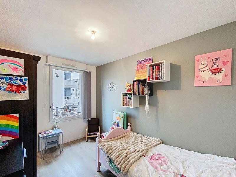 Appartement - 82 m² - 4 pièces